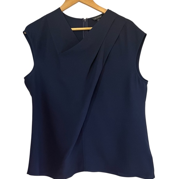 St. John Tops - St. John silk sleeveless draped front blouse in navy size L excellent condition